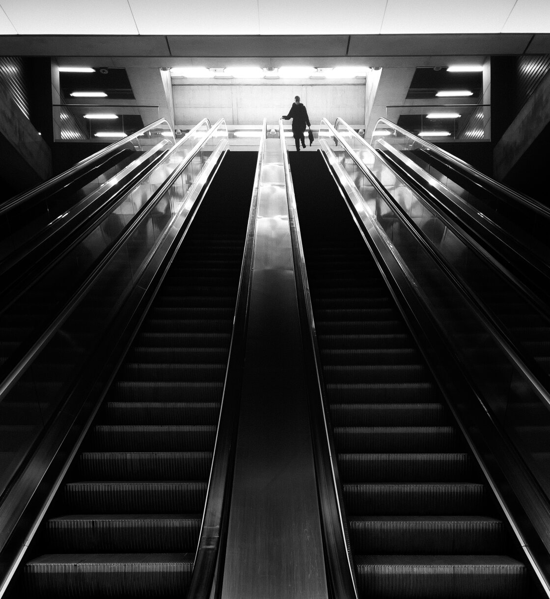 black and white street photography with iPhone no script