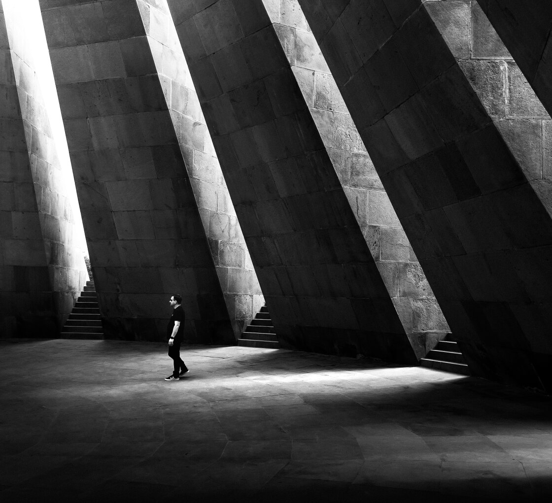 black and white street photography with iPhone no script