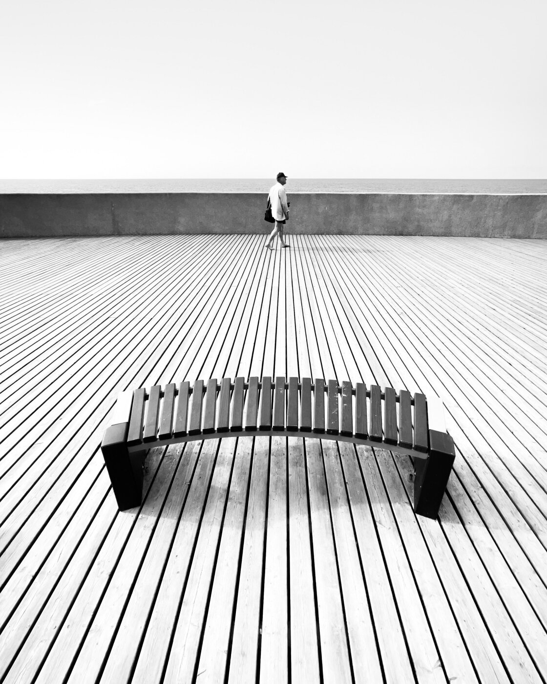 black and white street photography with iPhone no script